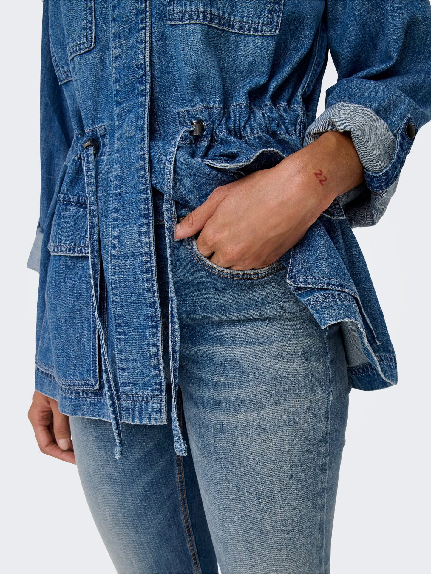 ONLY Jeans BLUSH Utsvängd passform Medelhög midja