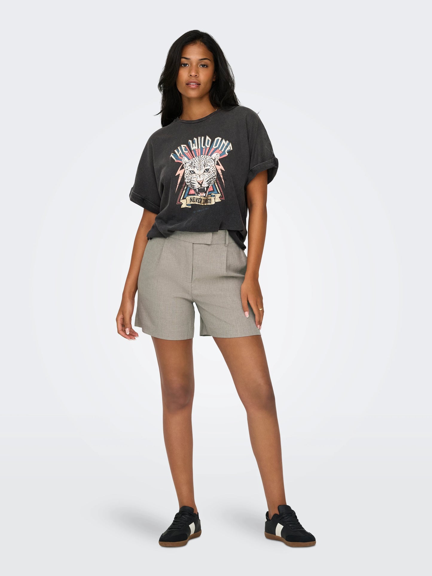 ONLY LINDA Shorts Grå Hög midja Vida ben