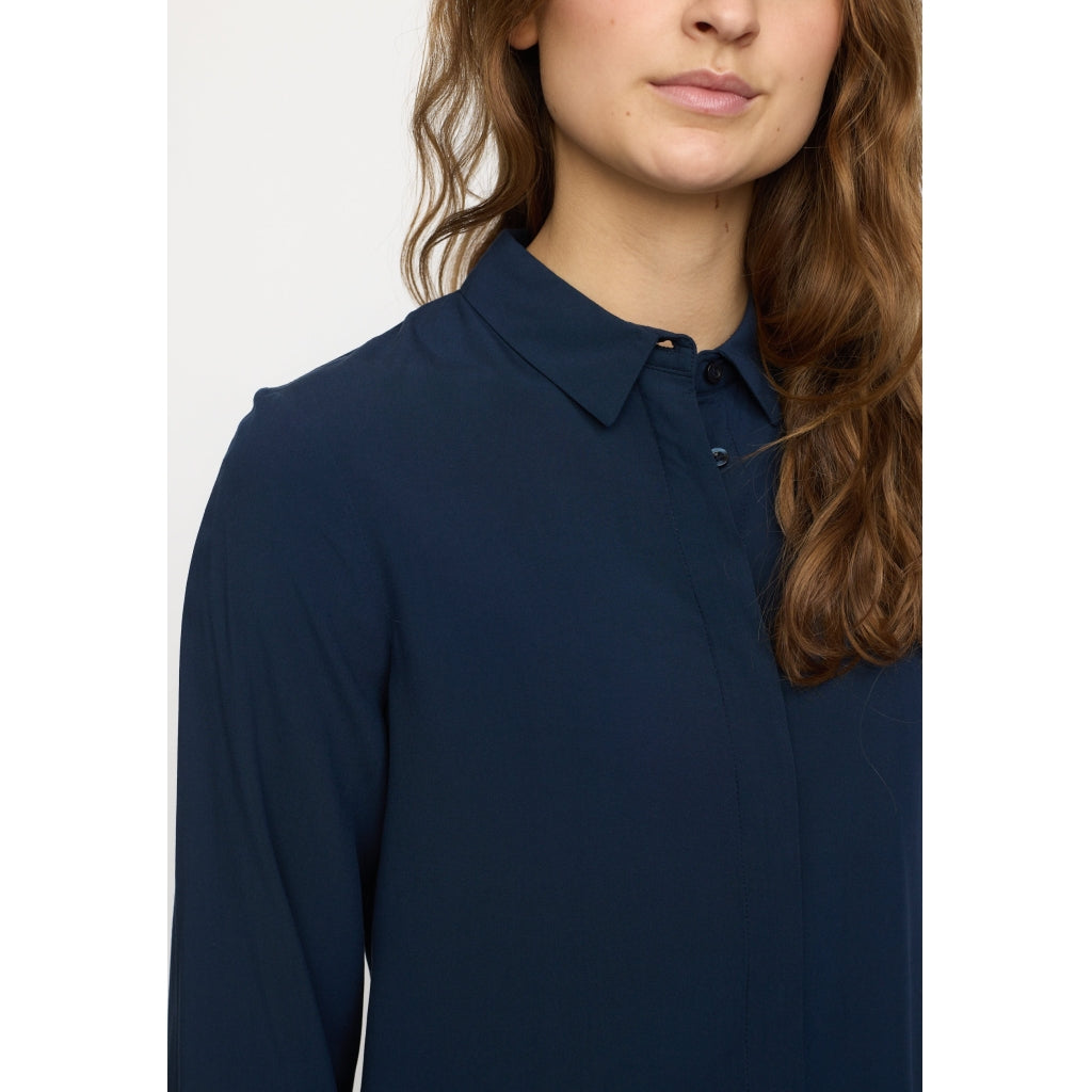 Beställningsvara: SOFT REBELS FREEDOM LS Skjorta Marin/Total Eclipse SR420-740