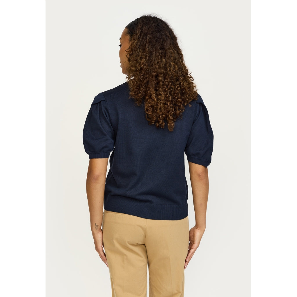 Beställningsvara: SOFT REBELS MARLA SS O-ringad Kofta Stickad Marin/Total Eclipse SR325-200