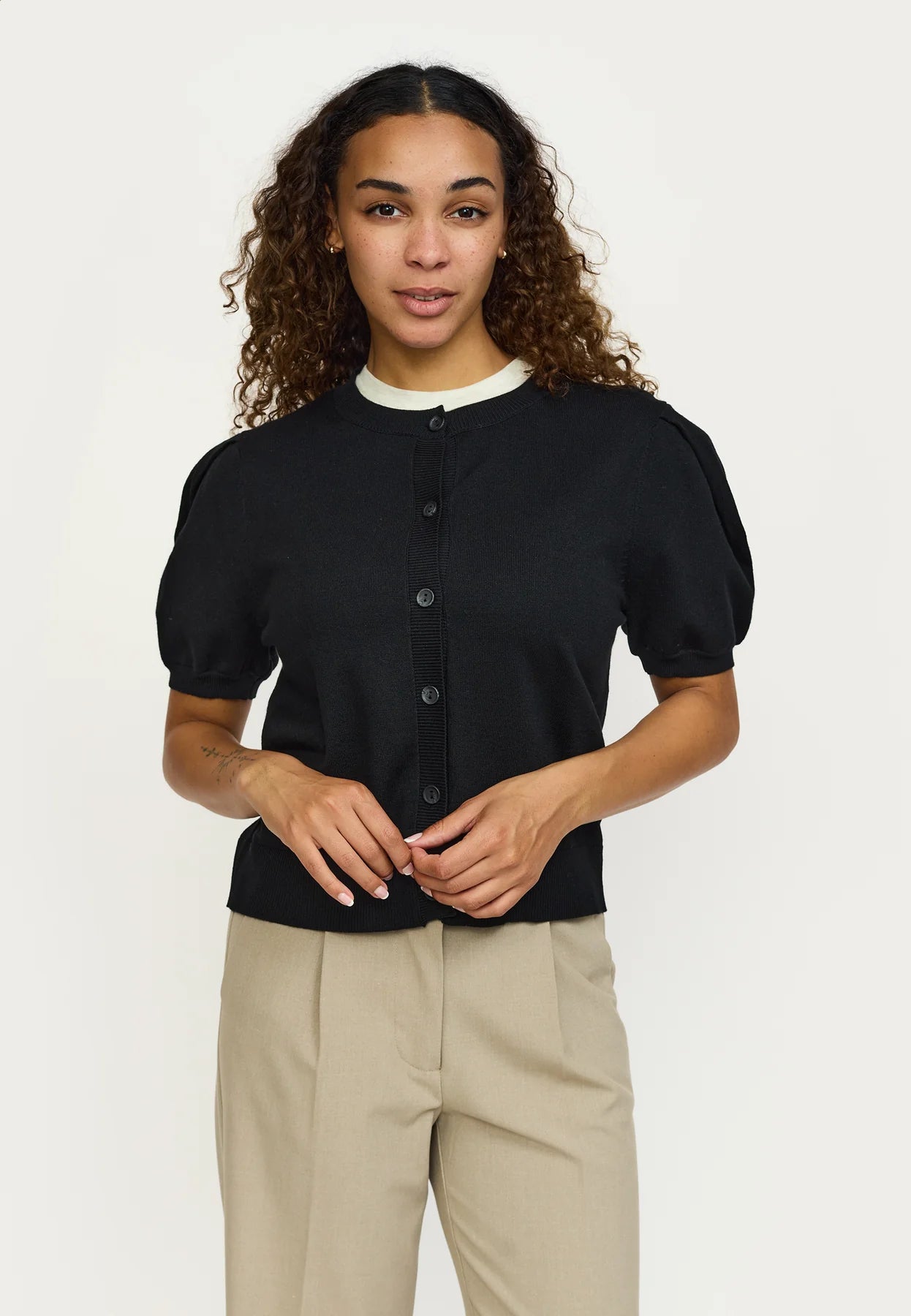 Marla SR325-200 SS O-neck Cardigan Knit