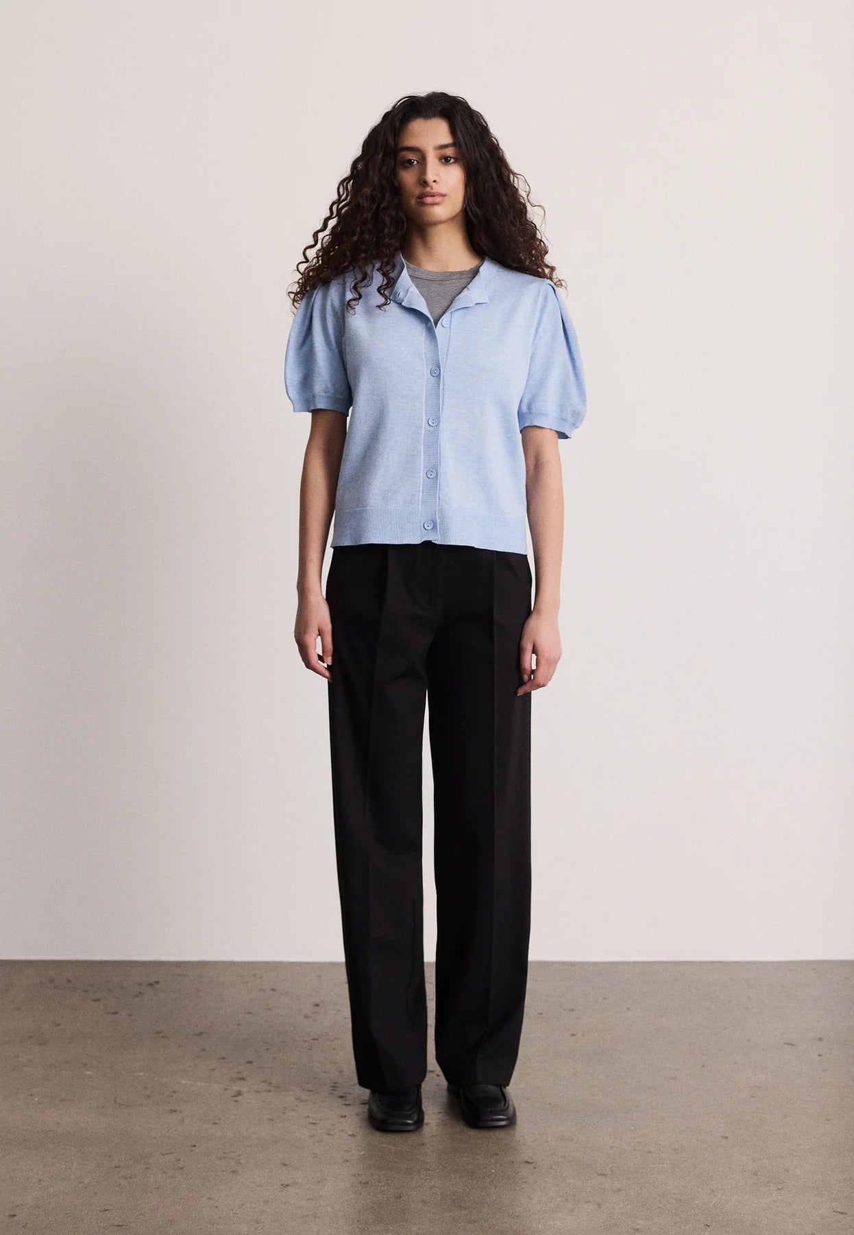 Marla SR325-200 SS O-neck Cardigan Knit