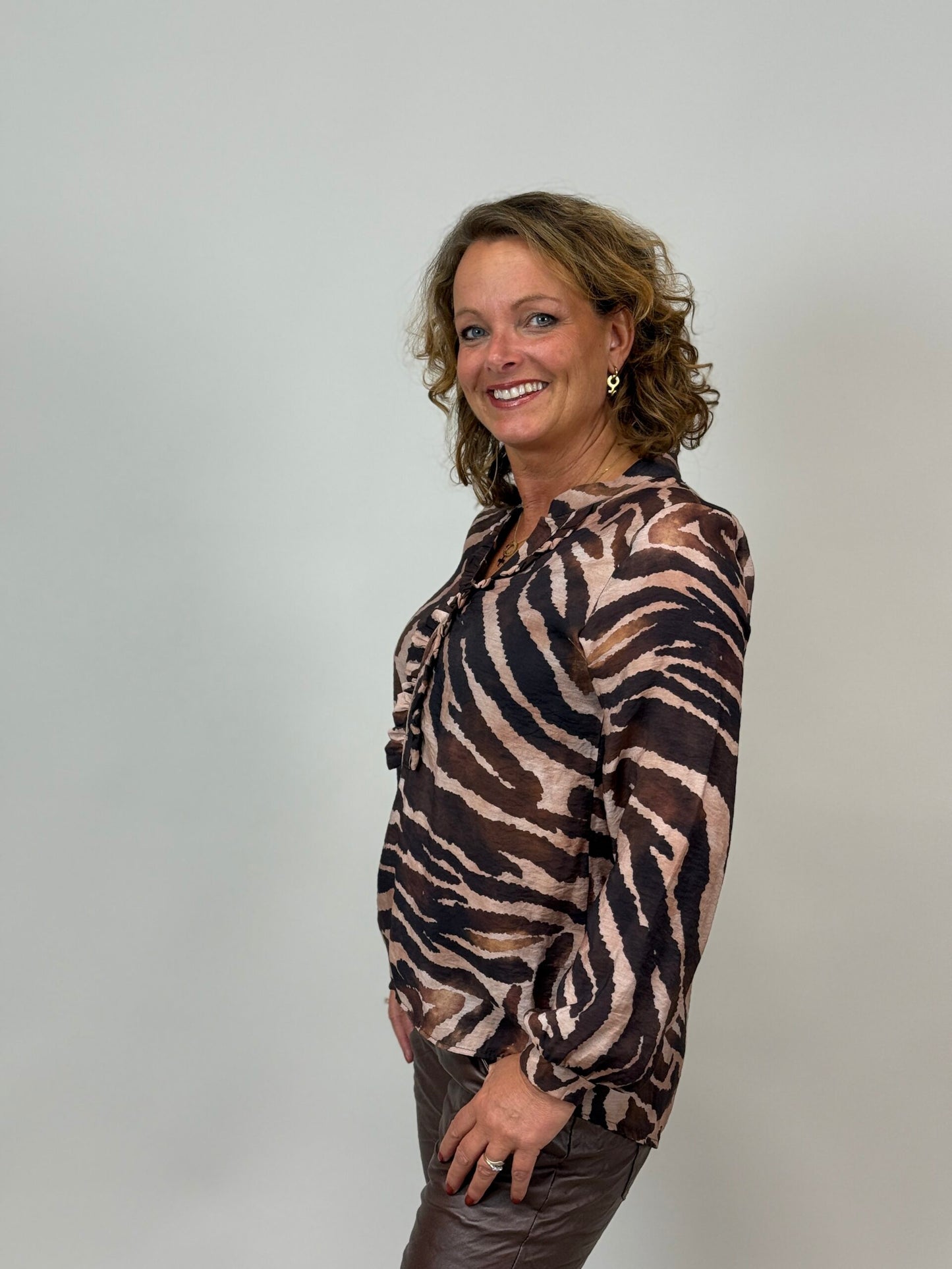 Mix by heart Carmen 536 zebra mönstrad blus