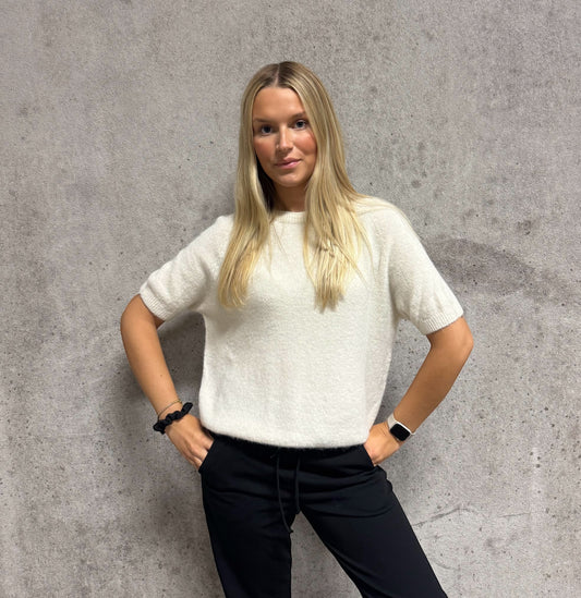 Jörlevik MOA Stickad Tröja Offwhite